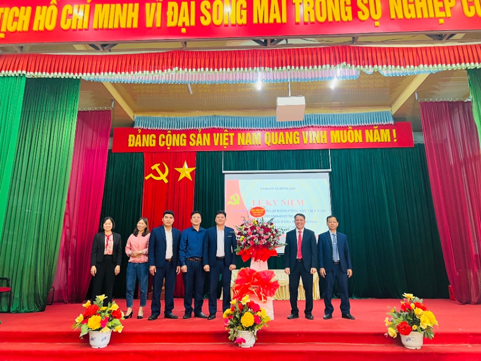 Chiều ngày 02/02/2024. Đảng bộ xã Hùng Sơn long trọng tổ chức lễ kỷ niệm 94 năm ngày thành lập...